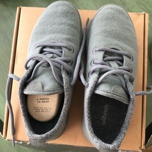 Women’s wool runners